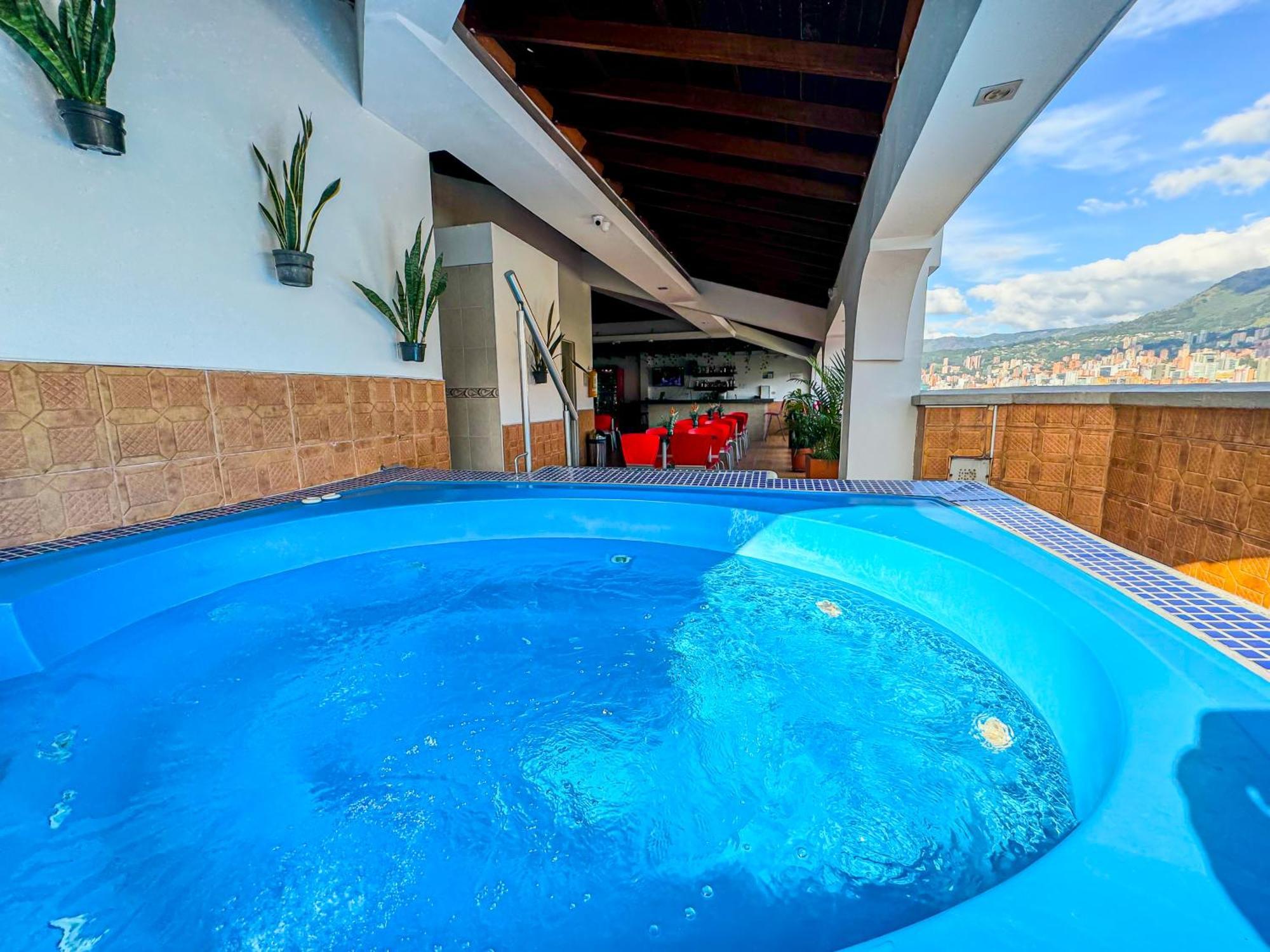 Hotel Alcaravan Medellin Itagüí Zewnętrze zdjęcie