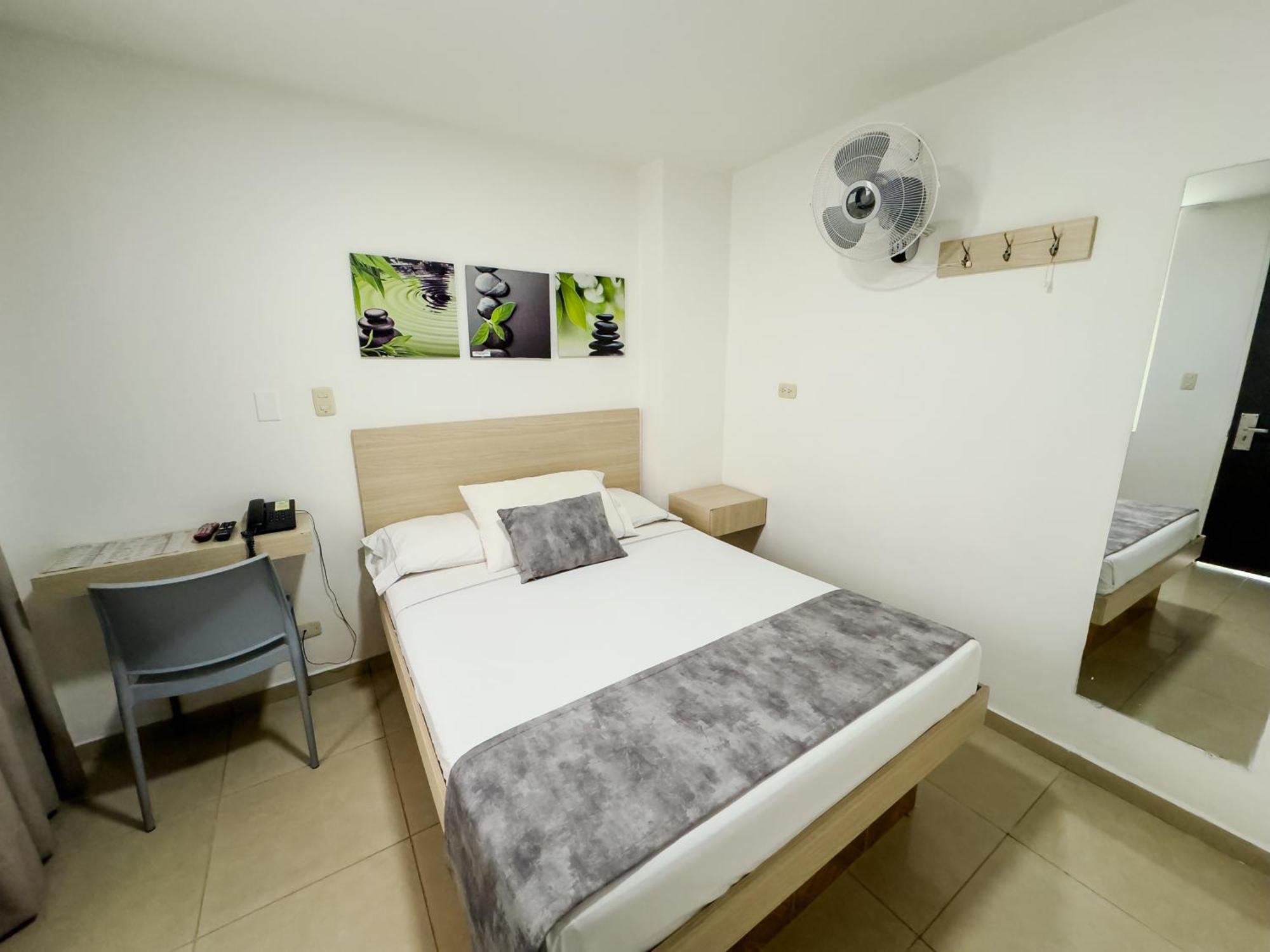 Hotel Alcaravan Medellin Itagüí Zewnętrze zdjęcie